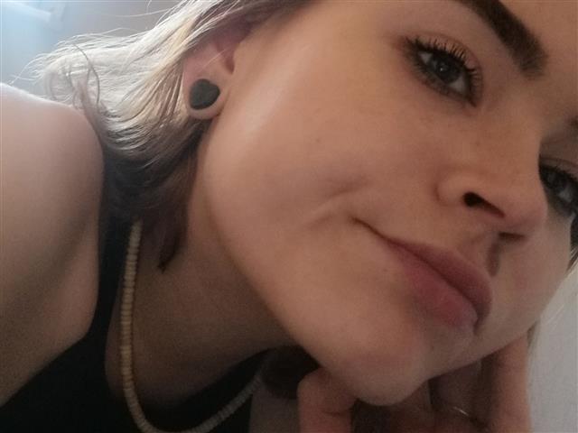 petiteLea